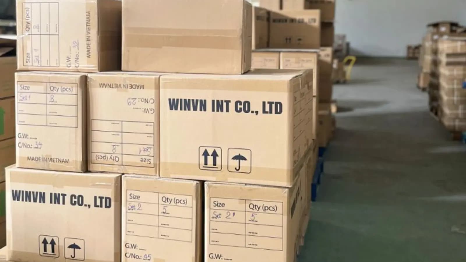 Compressed Loofah Packaging for Amazon FBA and Bulk Shipping